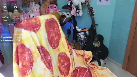 Manuela online show from December 13, 7:53 pm