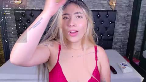 Manuela  online show from November 27, 5:20 am