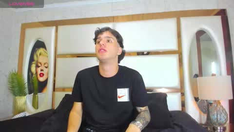 Manuel online show from March 15, 2:23 pm