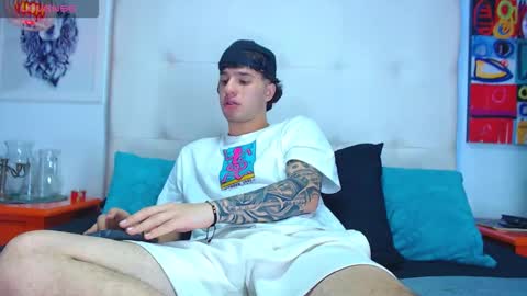 Manuel online show from March 18, 4:37 am