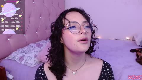 Snapshot of manumeow_ chatting on December 24, 10:39 pm Manu online show from December 24, 10:39 pm