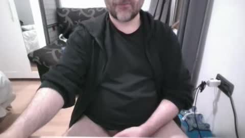 Snapshot of manuserita chatting on May 2, 10:15 pm manuserita online show from May 2, 10:15 pm