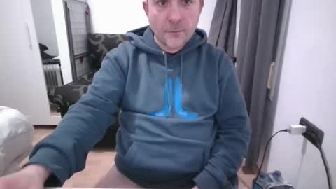 Snapshot of manuserita chatting on May 10, 8:03 pm manuserita online show from May 10, 8:03 pm