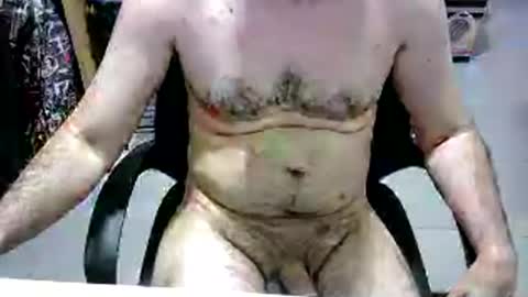 Snapshot of manverysexual chatting on December 15, 12:04 am ManVerySexual online show from December 15, 12:04 am