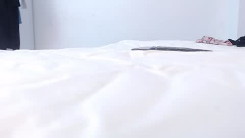   online show from December 1, 11:04 pm