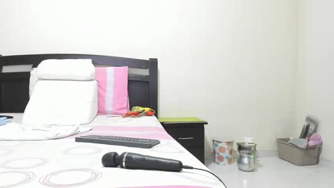 Mara online show from September 17, 2:30 pm