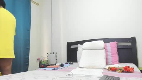 Mara online show from October 11, 2:26 pm