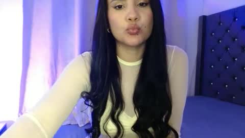 mara4sweet online show from March 13, 2:29 am