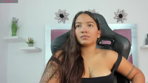 mara_blakee online show from May 22, 11:49 am