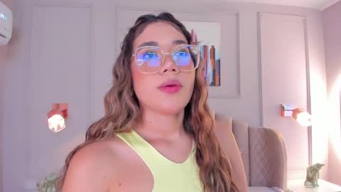 Snapshot of mara_brooks chatting on January 19, 4:46 pm Mara online show from January 19, 4:46 pm