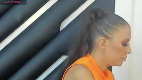 Mara  online show from April 22, 9:05 pm