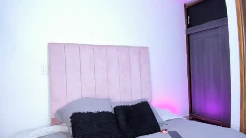 Snapshot of mara_sans chatting on January 20, 10:59 pm Mara  online show from January 20, 10:59 pm
