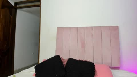 Snapshot of mara_sans chatting on November 5, 9:59 pm Mara online show from November 5, 9:59 pm