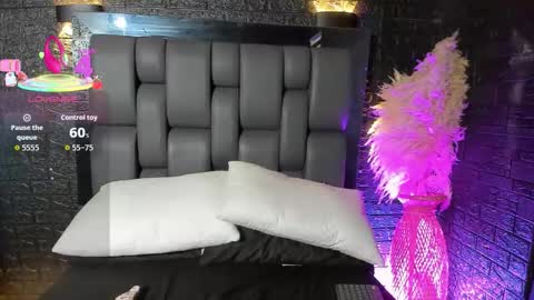 maraa_rivera online show from October 30, 7:25 pm