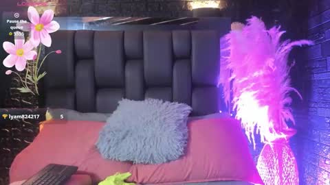 maraa_rivera online show from December 15, 7:40 pm