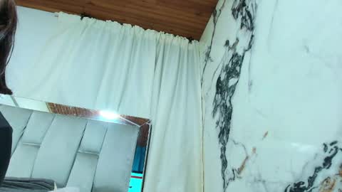 Snapshot of maraa_x chatting on April 29, 11:36 am maraa_x online show from April 29, 11:36 am