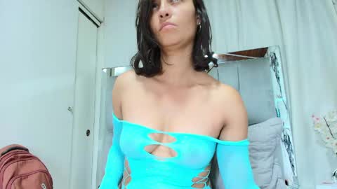 Snapshot of maraa_x chatting on April 30, 11:38 am maraa_x online show from April 30, 11:38 am