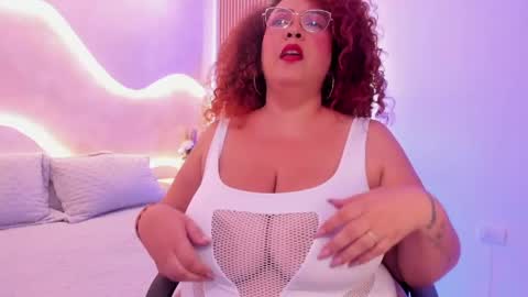 Mrs. Sweet online show from April 21, 2:04 am