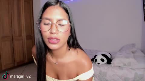 Mara online show from October 12, 8:08 pm