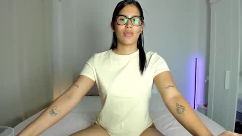 Snapshot of maragirl chatting on June 8, 6:08 pm Mara online show from June 8, 6:08 pm