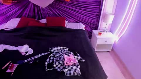 maralinette22 online show from October 13, 10:37 am