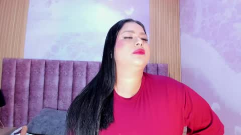 maralinette22 online show from June 8, 9:42 am