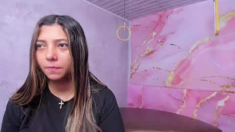 Maraluna online show from April 21, 11:05 am