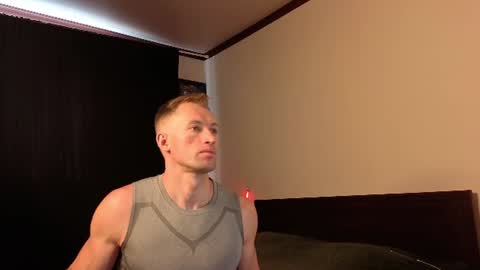 Snapshot of marc105100 chatting on July 1, 4:14 am alex marvelxx online show from July 1, 4:14 am