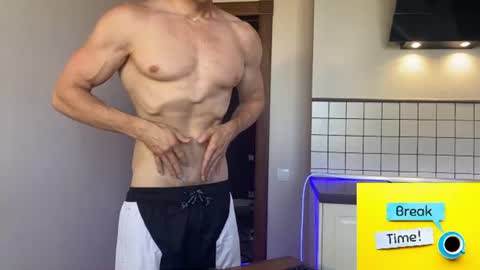 Snapshot of marc105100 chatting on July 10, 4:06 am alex marvelxx online show from July 10, 4:06 am