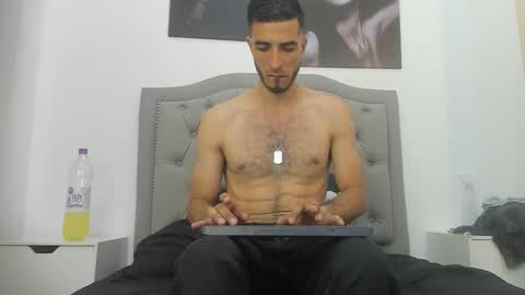 Marc Ruffalo online show from February 24, 11:58 pm