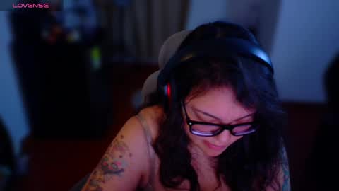 Snapshot of marcela2101s chatting on November 20, 9:36 pm marcela2101s online show from November 20, 9:36 pm