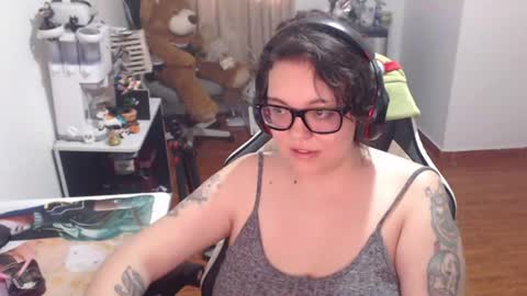 Snapshot of marcela2101s chatting on July 17, 4:34 pm marcela2101s online show from July 17, 4:34 pm