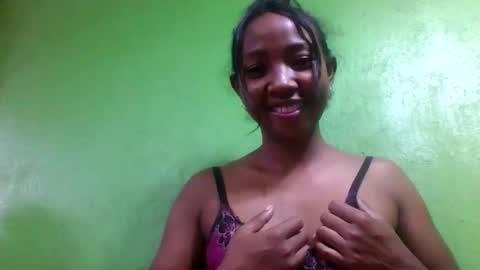 Snapshot of marcela699987 chatting on June 2, 3:36 pm marcela699987 online show from June 2, 3:36 pm
