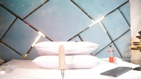 marcela_rojas online show from June 6, 11:59 am