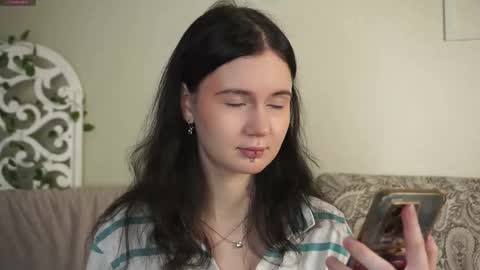 Marcelline online show from February 13, 3:46 am