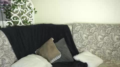 Marcelline online show from February 20, 6:19 am