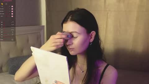 Marcelline online show from February 25, 4:11 am