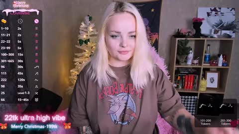 Snapshot of marcelinepeach chatting on December 25, 8:07 am Sara online show from December 25, 8:07 am