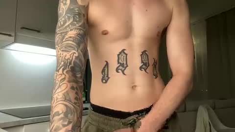 Snapshot of marcellohardsex chatting on January 6, 4:13 pm marcellohardsex online show from January 6, 4:13 pm