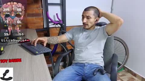 Snapshot of marckmuscle chatting on September 15, 2:44 am Marck Independent model online show from September 15, 2:44 am
