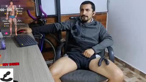Snapshot of marckmuscle chatting on October 23, 12:43 am Marck Independent model online show from October 23, 12:43 am