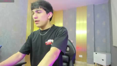 marco_tay online show from August 7, 11:45 am