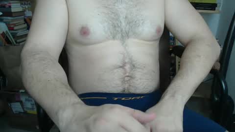 Snapshot of marcoteles2 chatting on December 27, 10:55 am marcoteles online show from December 27, 10:55 am