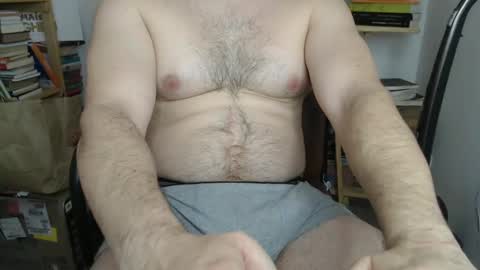 Snapshot of marcoteles2 chatting on December 29, 12:55 pm marcoteles online show from December 29, 12:55 pm