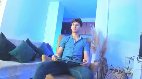 marcus_fire online show from February 16, 5:48 am