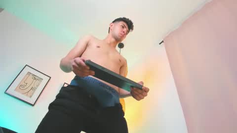 marcus_fire online show from February 22, 3:14 pm