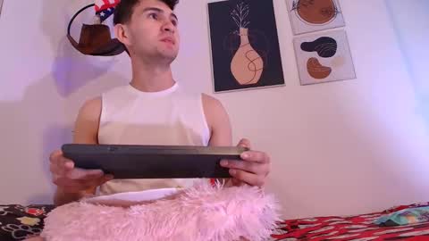 marcus_fire online show from October 29, 12:24 am