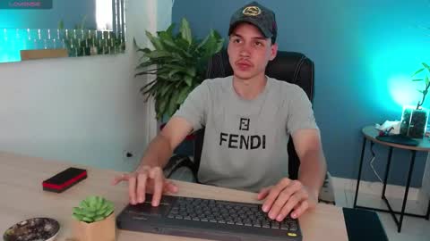 Marcus Hanks online show from March 1, 4:47 am