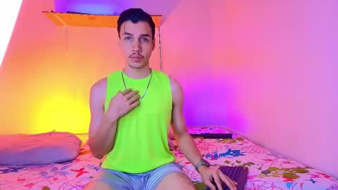 Marcus Hanks online show from November 12, 3:40 am