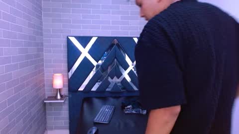 marcus hans online show from November 29, 5:05 pm